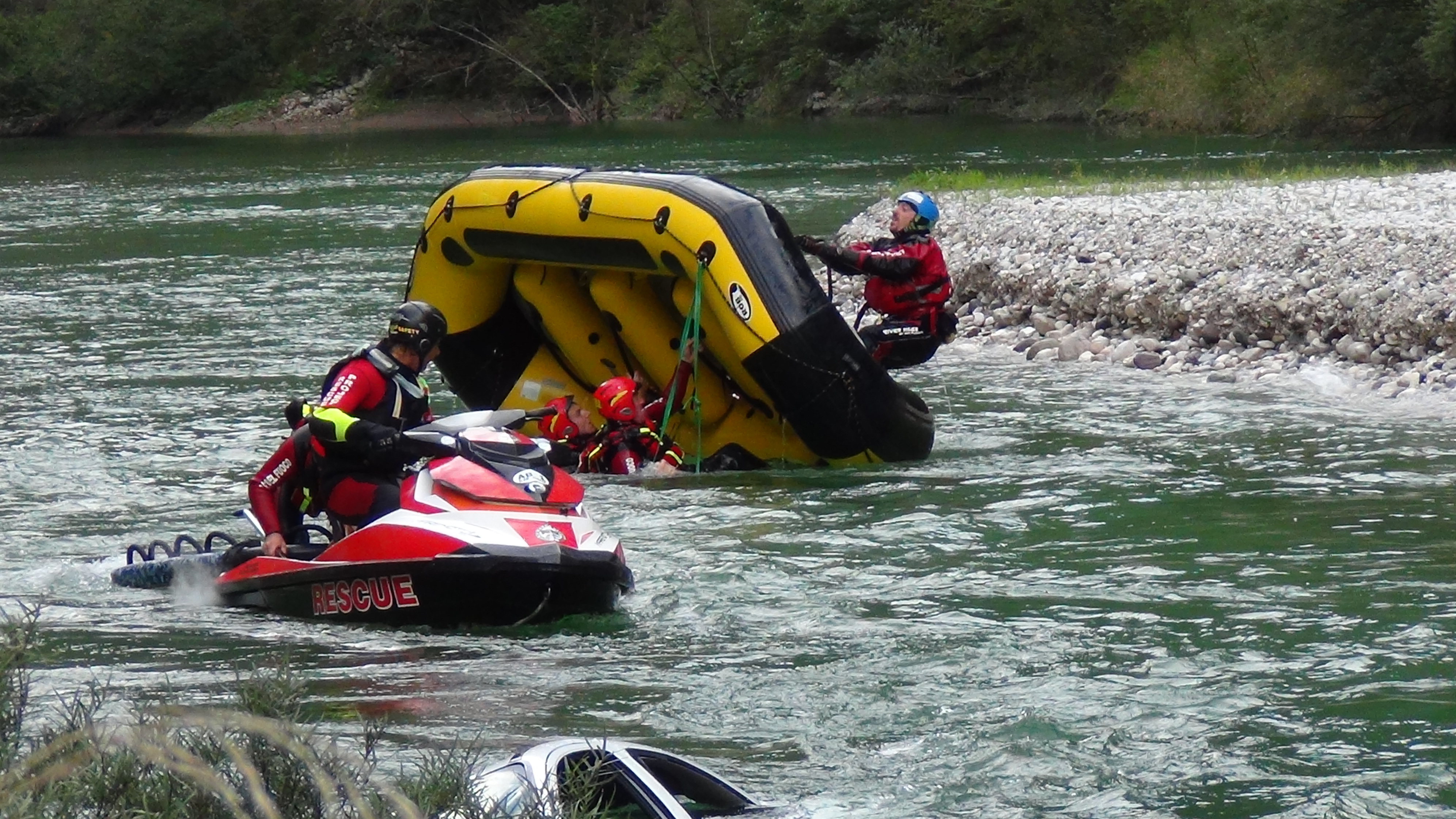 Swiftwater and flood rescue - Rescue Project